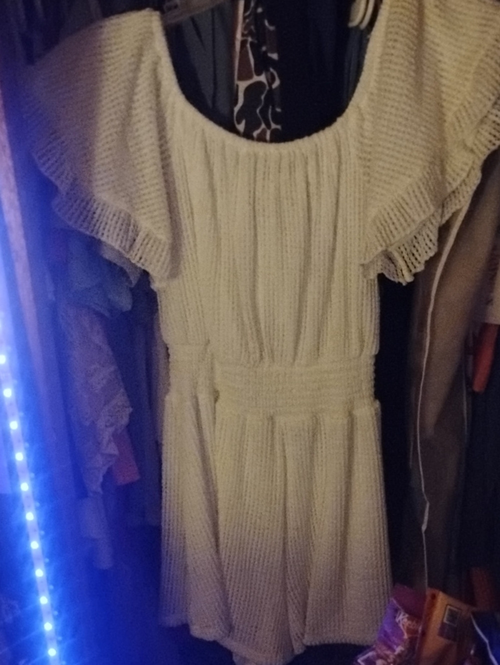 Ruffled-Sleeve Cream Knit Dress with Defined Waist